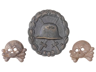 WWII NAZI GERMAN WOUND BADGE AND COLLAR TAB SKULLS
