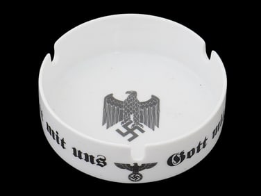 WWII MODEL NAZI GERMAN EAGLE CERAMIC ASHTRAY MARKED