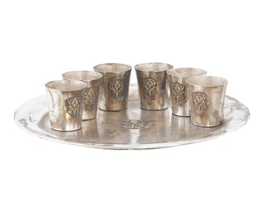 GERMAN WWII TYPE HUNTING SCHNAPPS CUPS AND TRAY SET