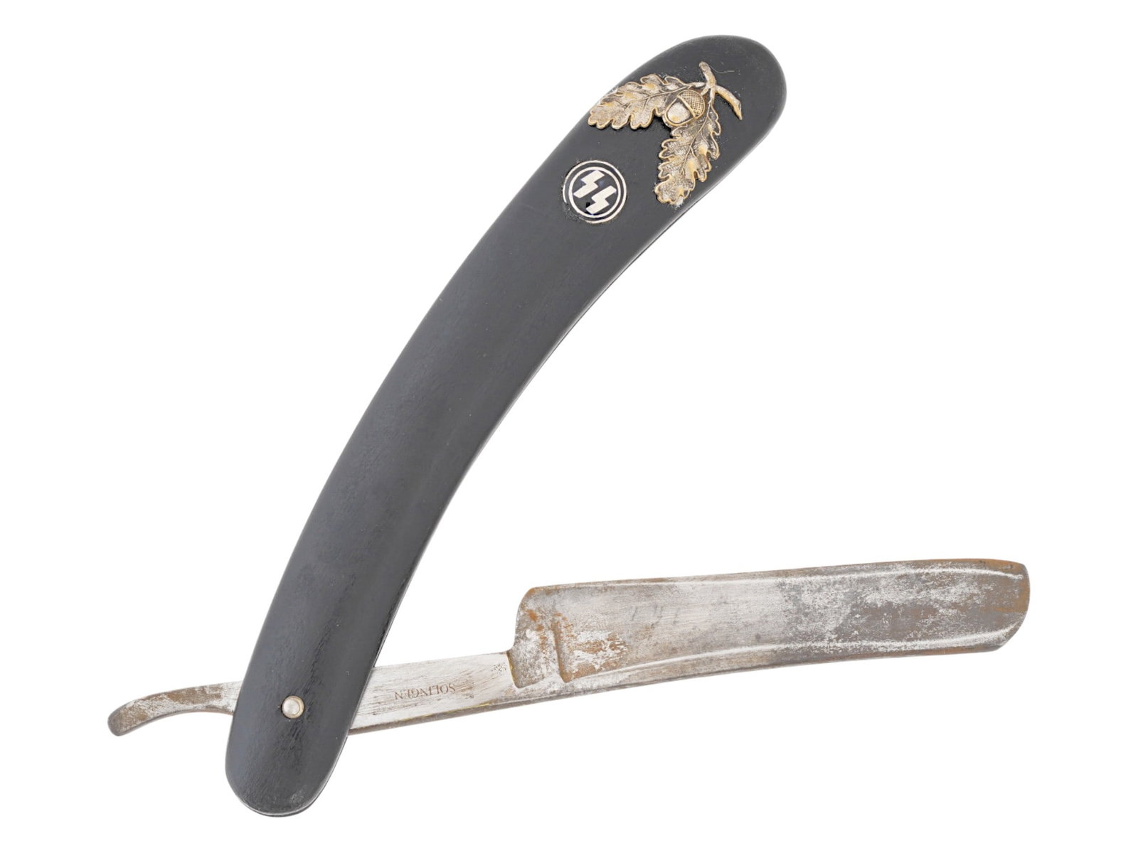 WWII MODEL NAZI GERMAN WAFFEN SS STRAIGHT SHAVING RAZOR: A WWII model Nazi German Third Reich Waffen SS straight shaving razor. The handle is adorned with SS runes and metal oak leaves with an acorn. Marked, Solingen, on a ricasso. Second World War Historic