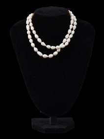 VINTAGE FRESHWATER PEARL NECKLACE WITH 14K GOLD
