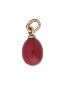 RUSSIAN 14K GOLD AND CARVED PURPURIN EASTER EGG PENDANT