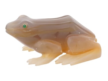 RUSSIAN CARVED AGATE FROG FIGURINE W GOLD EMERALD EYES