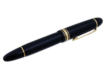 MONTBLANC MEISTERSTUCK 149 FOUNTAIN PEN W GOLD NIB