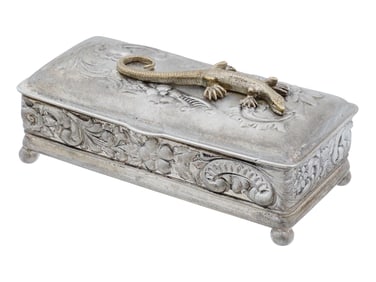 RUSSIAN REPOUSSE SILVER TRINKET BOX WITH LIZARD