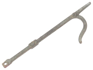 700 TO 200 BC ANCIENT EGYPTIAN BRONZE FISHING HOOK