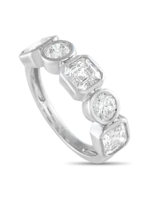 LB EXCLUSIVE 18K  GOLD 2.77CT DIAMOND RING