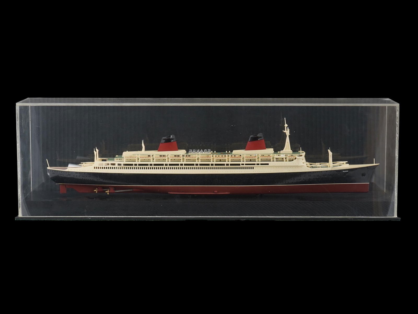 VINTAGE SHIP SCALE MODEL OCEAN LINER S.S. FRANCE (1 of 10)