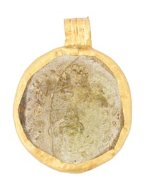 ANCIENT ROMAN GOLD GLASS BACCHUS MEDALLION PENDANT