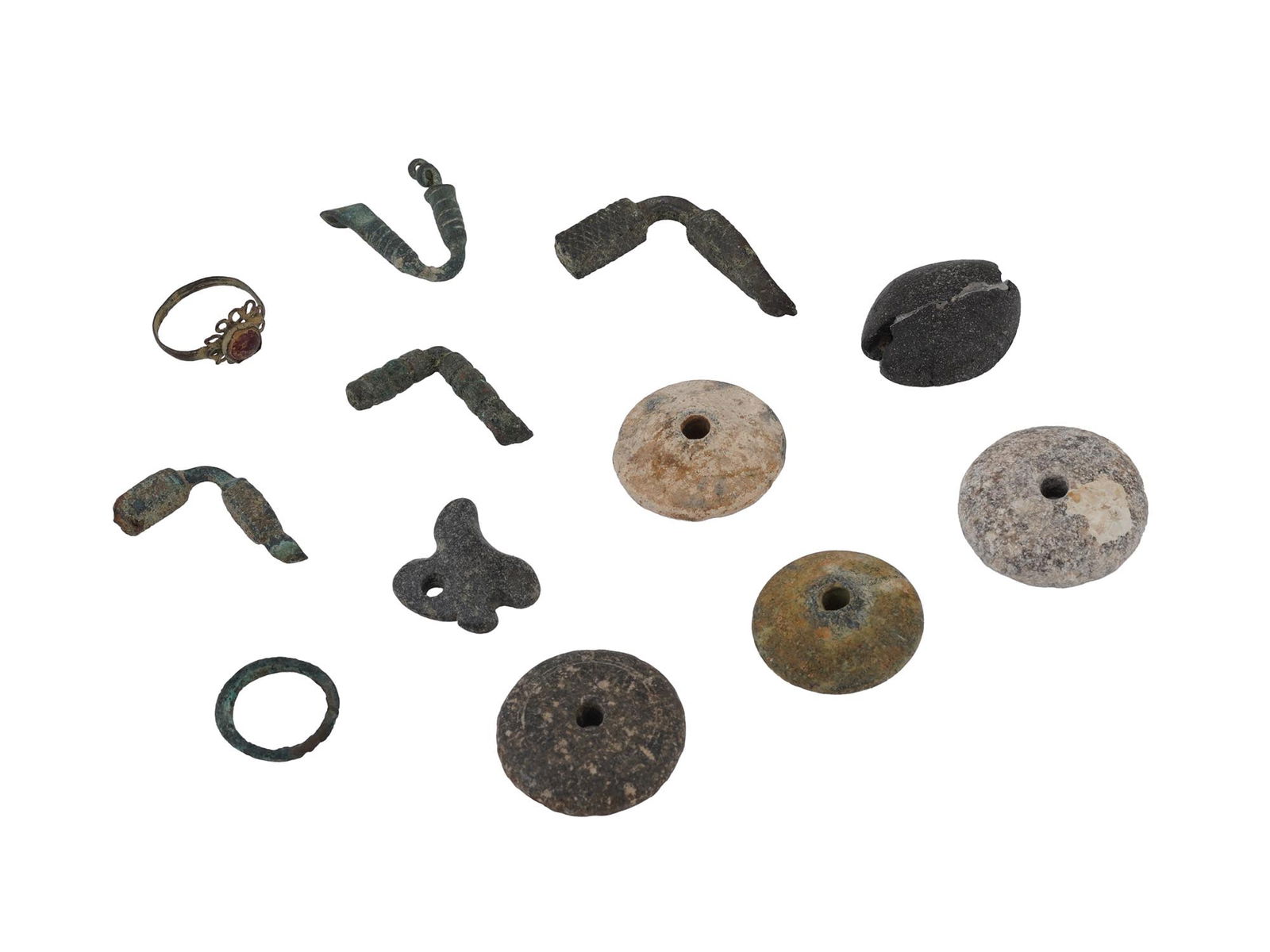 GROUP OF ANCIENT ARTIFACTS 1000 BC TO 200 AD (1 of 6)