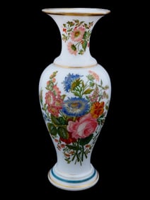 FLORAL DESIGN HAND PAINTED WHITE OPALINE GLASS VASE