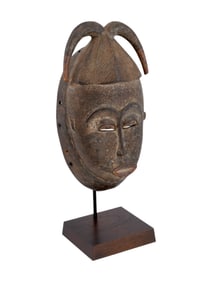 CENTRAL AFRICAN BAULE PEOPLE CARVED WOODEN MASK