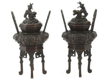 PAIR OF JAPANESE MEIJI PERIOD BRONZE INCENSE BURNERS