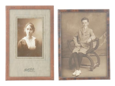 ANTIQUE AMERICAN PORTRAIT CABINET PHOTOGRAPHS