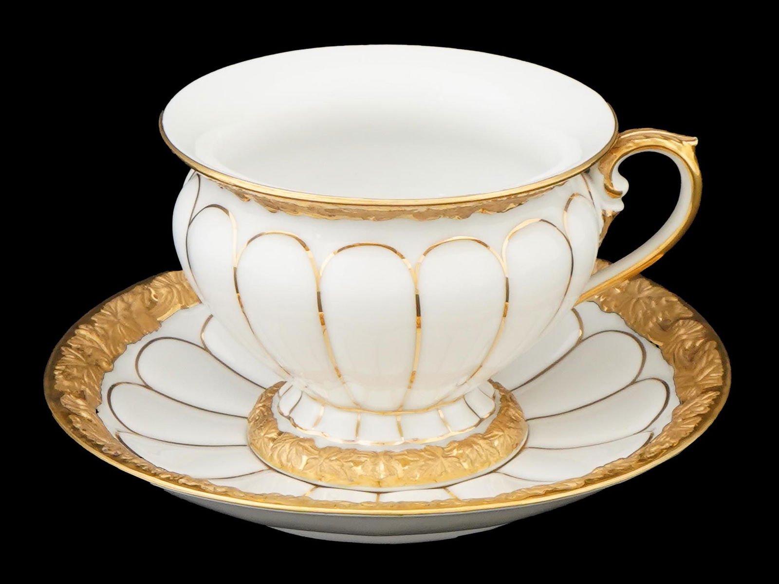 ANTIQUE GERMAN MEISSEN GOLD PLATED PORCELAIN TEA SET (1 of 8)