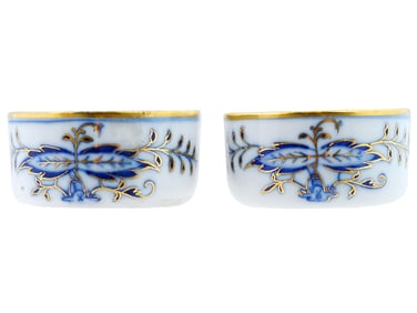 VINTAGE GERMAN MEISSEN MINIATURE PORCELAIN BOWLS