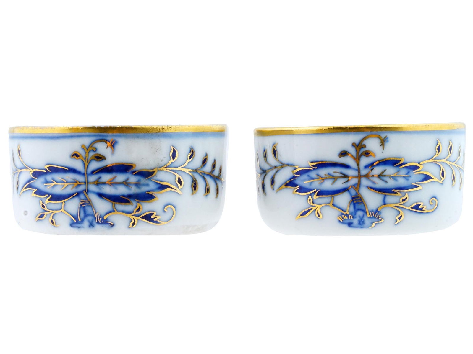 VINTAGE GERMAN MEISSEN MINIATURE PORCELAIN BOWLS (1 of 7)