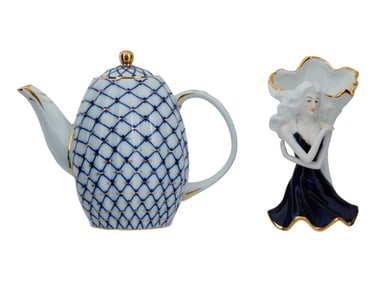 VINTAGE PORCELAIN VASE AND COBALT NET COFFEE POT