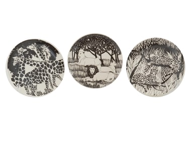 VANDOR IMPORTS PORCELAIN PLATES ANIMAL SAFARI