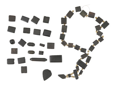 COLLECTION OF BLACK CORAL STONE BEADS FOR NECKLASE