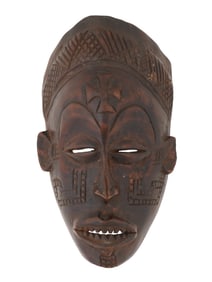SMALL CENTRAL AFRICAN CHOKWE PEOPLE CARVED MASK