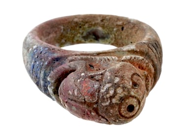 600 BC ANCIENT EGYPTIAN CARVED STONE RING W SCARAB