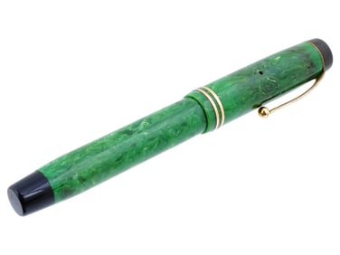 VINTAGE PARKER DUOFOLD JUNIOR FOUNTAIN PEN GREEN RESIN