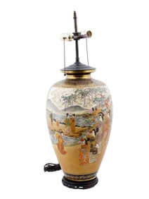 JAPANESE SHOWA ERA SATSUMA POTTERY VASE LAMP