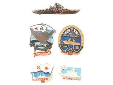 GROUP OF 5 VINTAGE RUSSIAN SOVIET BADGES