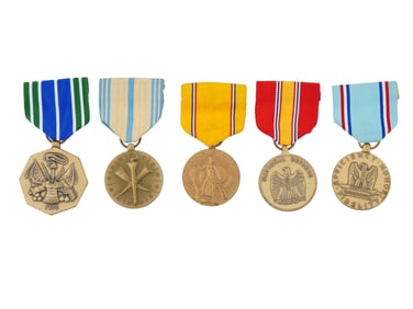 GROUP OF AMERICAN MILITARY SERVICE ARMED FORCES MEDALS
