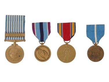 GROUP OF AMERICAN MILITARY SERVICE ARMED FORCES MEDALS