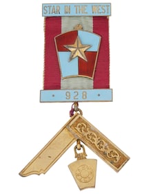 AMERICAN MASONIC GILT SILVER ENAMELED AWARD MEDAL