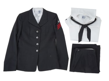 AMERICAN NAVY SEAMANS UNIFORM SET FROM THE USS IWO JIMA