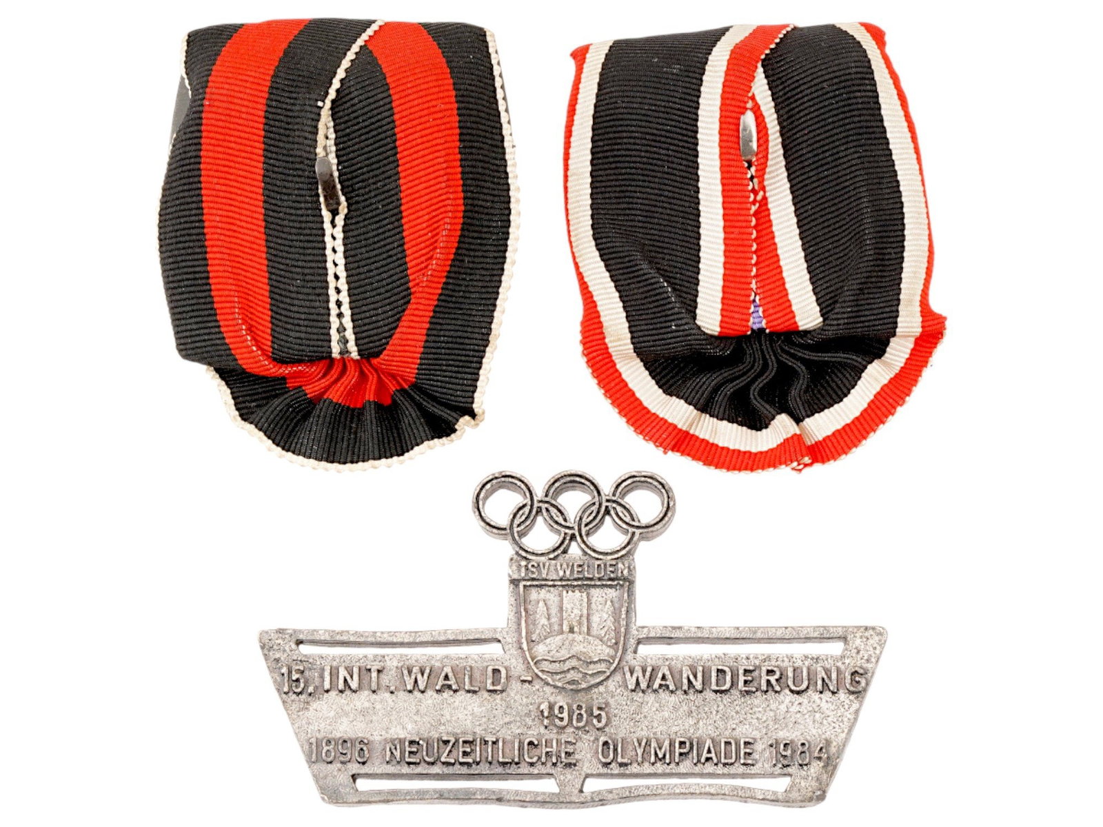 NAZI GERMAN WWII RIBBON BARS BADGE FOREST WALK MEDALLION: A collection of award wares. The collection includes a pair of WWII Nazi German ribbon bars and a medallion commemorates the 15th International Forest Walk, 15. Int. Wald Wanderung, organized by the T