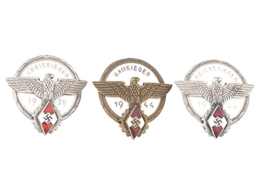 LOT OF WWII TYPE NAZI GERMAN HITLER YOUTH BADGES