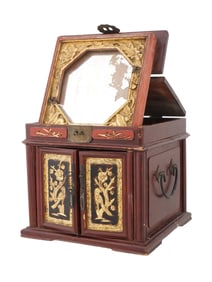 VINTAGE CHINESE CARVED WOODEN MAKEUP BOX