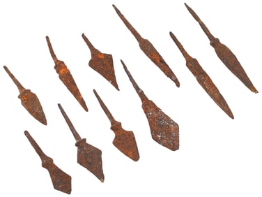 GROUP OF ANCIENT MEDITERRANEAN IRON AGE ARROWHEADS