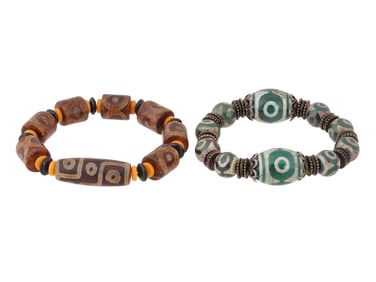 LOT OF ASIAN TIBETAN CARVED DZI BEADS BRACELETS