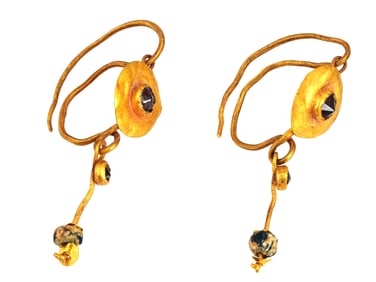 100 TO 300 AD ANCIENT ROMAN GOLD GARNET GLASS EARRINGS