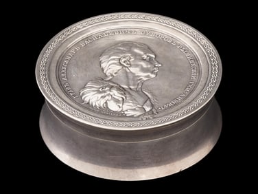 RUSSIAN SILVER BOX WITH PORTRAIT OF ALEXANDER SUVOROV