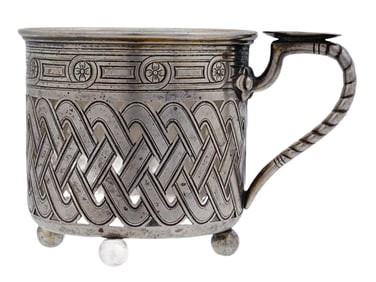 RUSSIAN SILVER ENGRAVED DESIGN TEA GLASS HOLDER