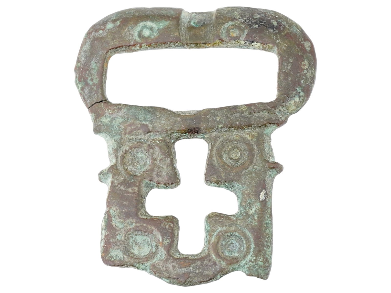 ANCIENT BYZANTINE BRONZE BELT BUCKLE WITH A CROSS MOTIF (1 of 5)