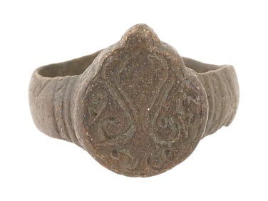 ANCIENT BYZANTINE EMPIRE BRONZE SIGNET RING