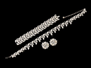 VINTAGE KRAMER LEAF SHAPED COSTUME JEWELRY PARURE