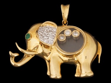 HAPPY DIAMONDS 18K GOLD ELEPHANT PENDANT W EMERALD