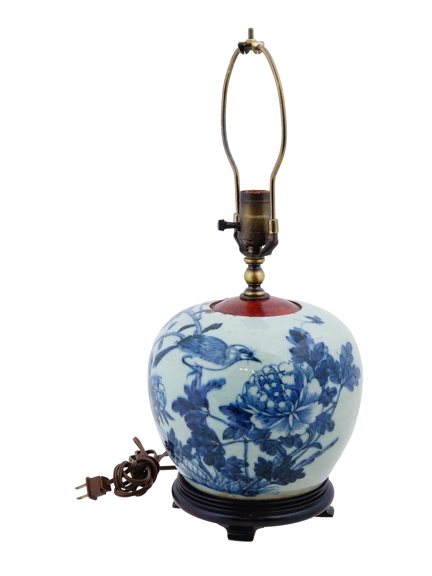 CHINESE BLUE AND WHITE PAINTED PORCELAIN TABLE LAMP (1 of 11)