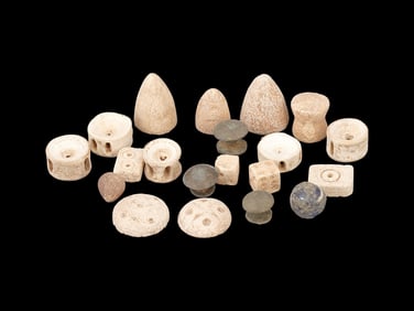 ANCIENT GAMING CARVED DICE PYRAMID SHAPED GAMING PIECES