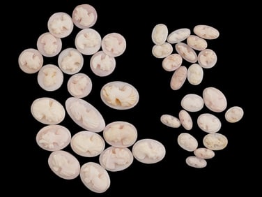COLLECTION OF ANTIQUE HAND CARVED SHELL CAMEOS