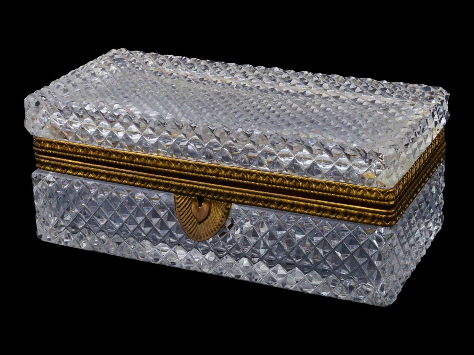 EUROPEAN CRYSTAL GLASS TRINKET OR JEWELRY BOX (1 of 12)