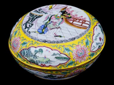 ANTIQUE CHINESE CANTON ENAMEL JEWELRY OR TRINKET BOX